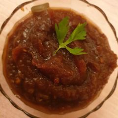 Tamarind date sauce A picture of Tamarind date sauce.