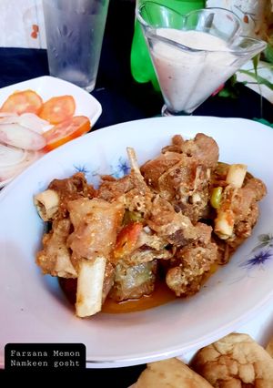 A picture of Namkeen gosht.