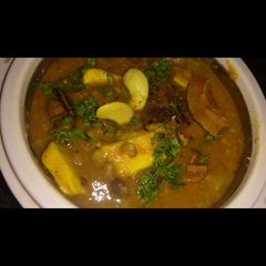 A picture of Mix matki with paneer curry.