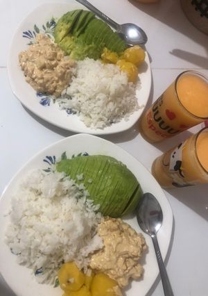 Una foto de Pollo en salsa curry 🤤