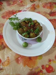 ગુંદા નું ભરેલું શાક (Gunda Bharelu Shak Recipe In Gujarati) રેસીપી મુખ્ય ફોટો