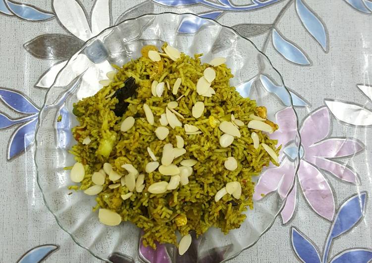 Simple Way to Prepare Quick Palak biryani (spinach biryani dhara kitchen recipe)