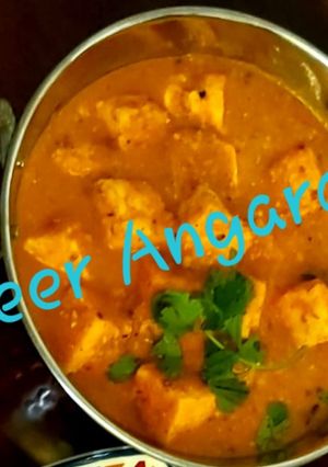 A picture of Paneer Angara (No onion and garlic) with Naans.
