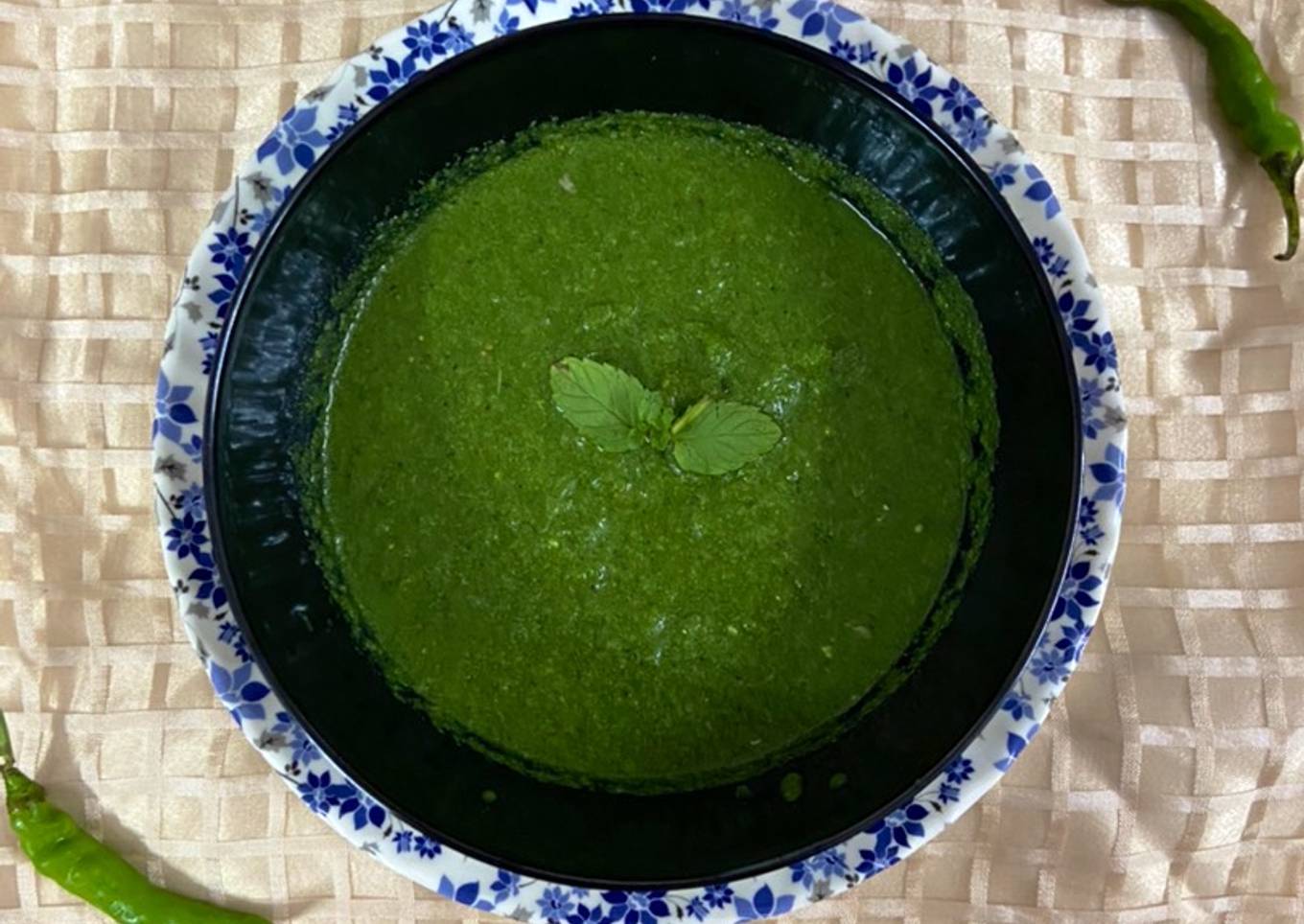 Dhaniya Pudina Chutney