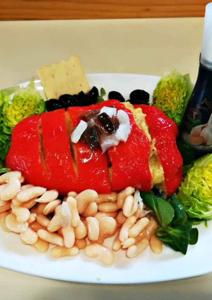 Una foto de Pimiento relleno de brandada de bacalao