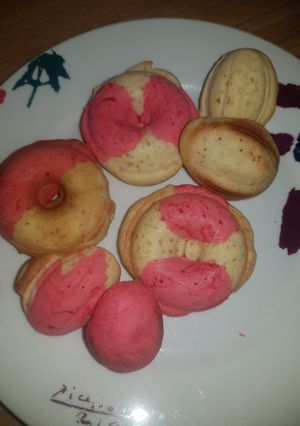 A picture of Baked doughnut.