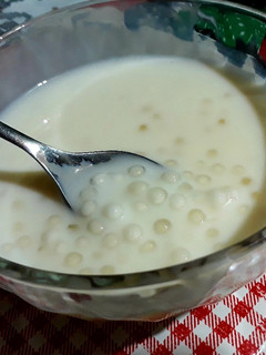 Una foto de Sagu de leche (bolitas de tapioca)