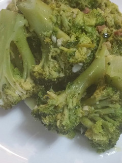 Una foto de Brócoli al ajo