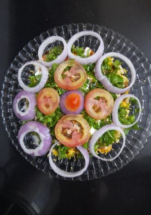 A picture of Chakli Chaat.