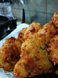 Una foto de Fritos de arroz a la Cesar