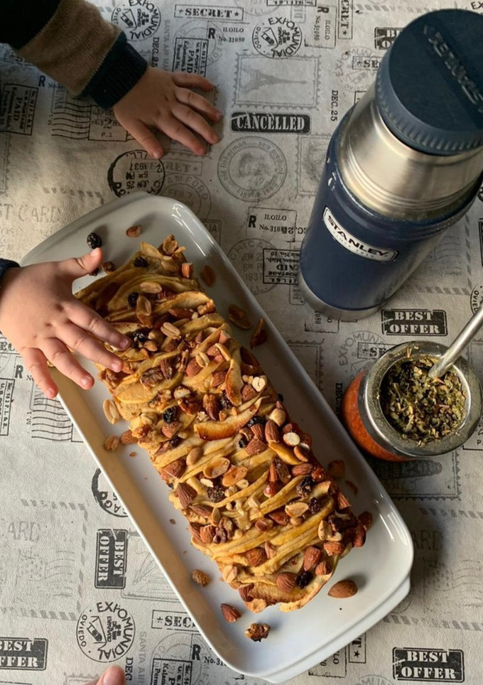 Una foto de Budín banana y coco proteico, sin harinas, sin tacc, sin azúcar, sin lácteos