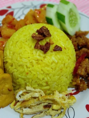 Langkah Mudah untuk Membuat Resep Nasi kuning sederhana yang Bisa Manjain Lidah Anti Ribet, Mantap