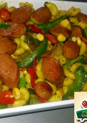A picture of Savoury italian sausage elbow macaroni.