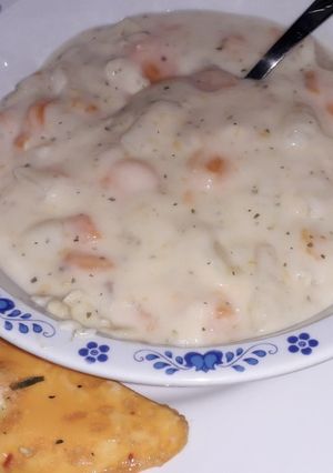Zsenge karalábéfőzelék új répával, petrezselyemmel🍲🥕 recept fotója