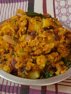 உருளைக்கிழங்கு பொடிமாஸ்(potato podimas recipe in tamil) செய்முறை முக்கிய புகைப்படம்