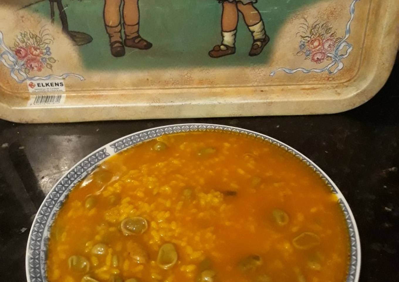 Arroz caldoso con habas baby y pollo, fácil y rápido