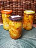 Pikant eingelegter Kohlrabi