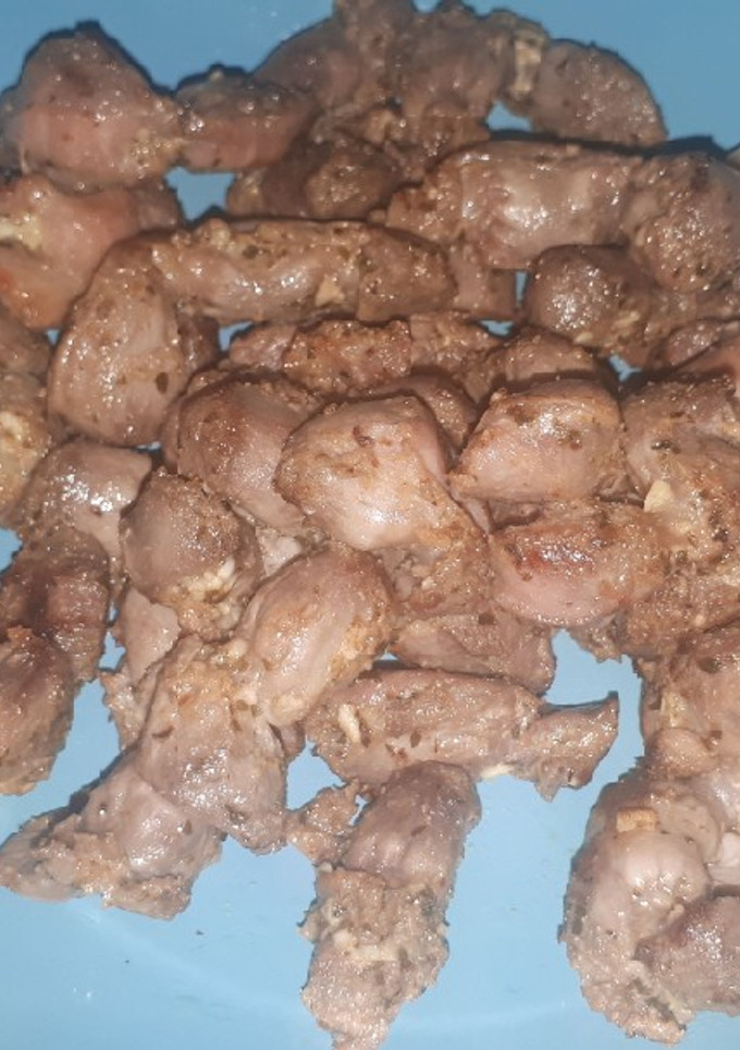 Una foto de Mollejas de pollo con ajo y perejil