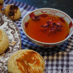 A picture of Naan khaataei.