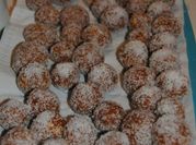Una foto de cocadas de almendra