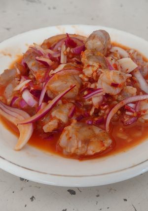 Una foto de Aguachile rojo toreado, Sonora, México 🦐🌶️🔥