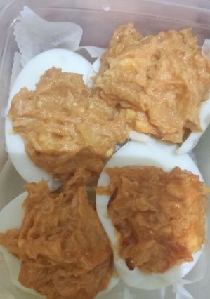 Una foto de Huevos rellenos exprés