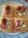 Pizzette 15 minuti con fichi, gorgonzola piccante & crudo