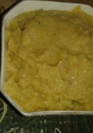A picture of Hummus.