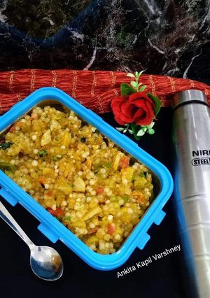 A picture of Lunch Box (Sabudana Pulao).