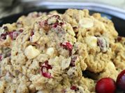 A picture of oats cranberries cookies