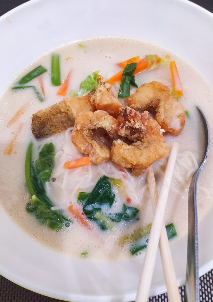 Foto resep Fish Soup Bee Hoon (Sup Ikan Bihun)
