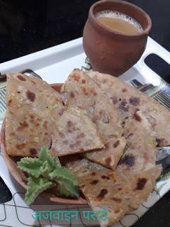अजवाइन पत्ती पराठे (Ajwain patti parathe recipe in Hindi) रेसिपी मुख्य फोटो