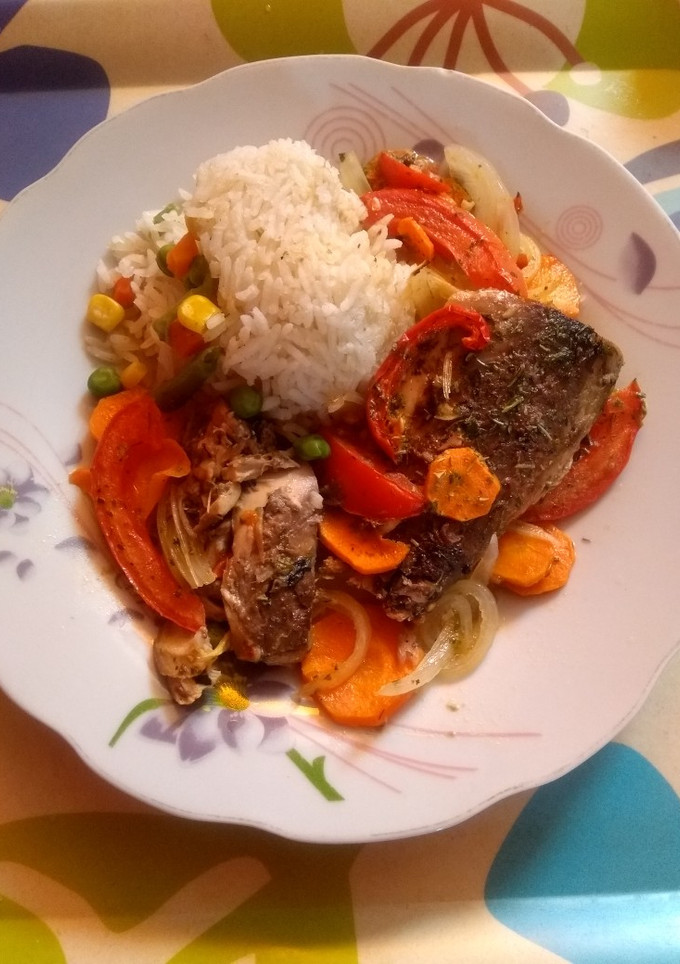 Una foto de Jurel tipo salmón 😅 al horno