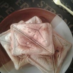 A picture of Toast bread.
