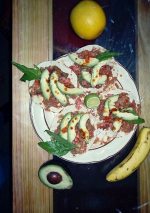 Una foto de Tostadas de Frijoles En Chipotle