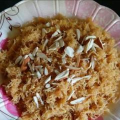 A picture of Meethi egg sawiyan.