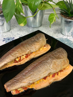 Una foto de Truchas rellenas de piquillo