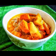 A picture of Simple carrot potato gravy.