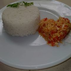 A picture of Cabbage and carrot sauce.