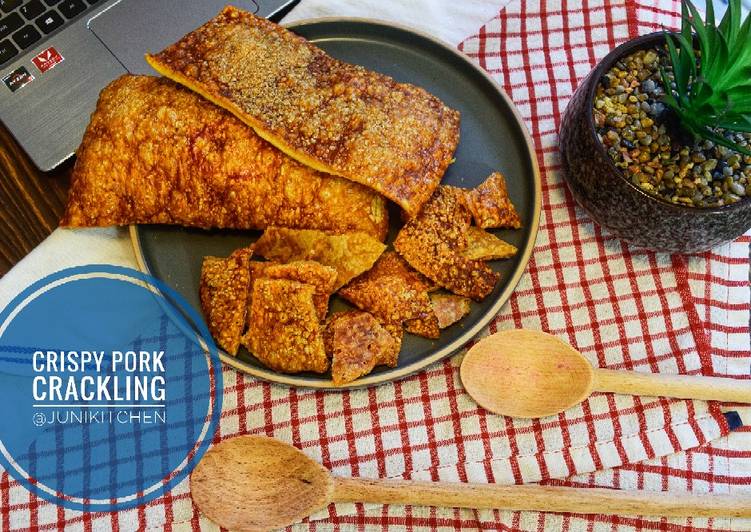 Cara Gampang Menyiapkan Crispy pork crackling yang Lezat