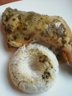 Una foto de Pollo asado a las finas hierbas