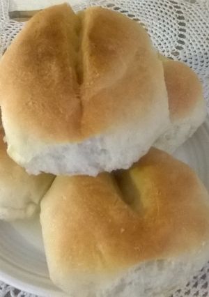 A picture of Homemade Portuguese rolls.