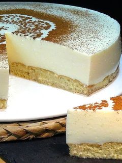 Una foto de Tarta de leche merengada SIN HORNO y tan fácil como deliciosa