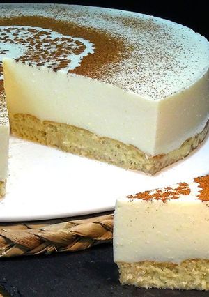 Foto principal de Tarta de leche merengada SIN HORNO y tan fácil como deliciosa