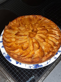 Una foto de Tarta de manzana con harina de espelta y maicena