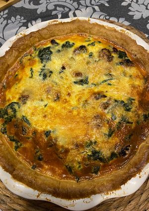 Una foto de Quiche de espinacas y pasas…