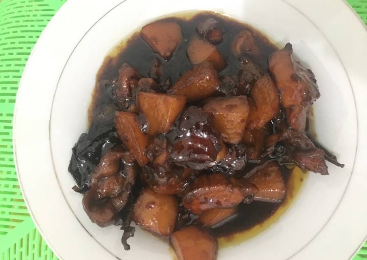 Ayam semur (ayam masak kecap)