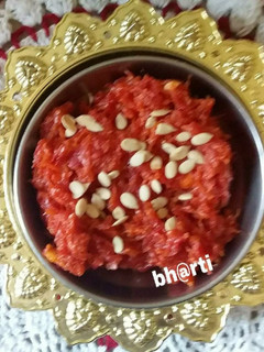 गाजर हलवा (Gajar Halwa recipe in Hindi) रेसिपी मुख्य फोटो