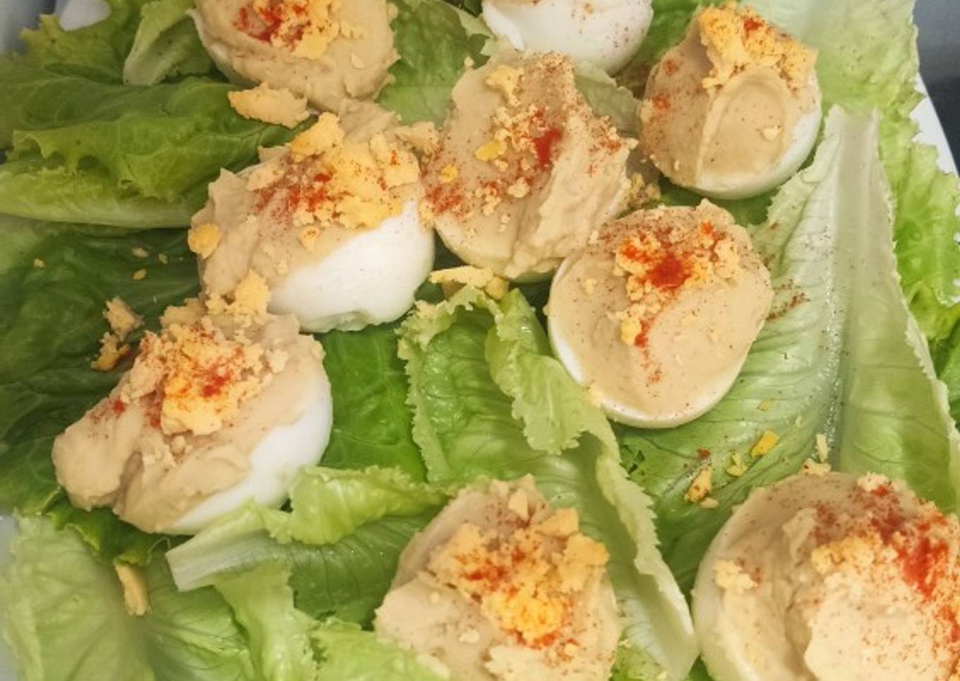 Huevos rellenos de Hummus