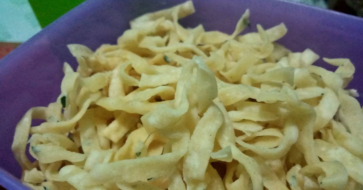 Resep Stik Bawang Renyah Tanpa Telur Ala Ika Oleh Ika Hidayatul Aini Cookpad